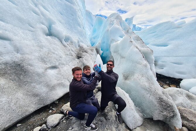 Blue Safari: Perito Moreno Glacier With Hiking and Navigation - Hiking Scenic Trails