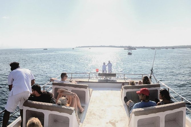 Blue Water Express Boat Transfer From Serangan Or Padang Bai To Lombok Or Vice Versa - Departure Schedule and Timetable