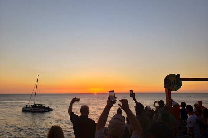 Bluehole and Ricks Cafe Combo Tour From Montego Bay Resorts - Ricks Cafe Highlights