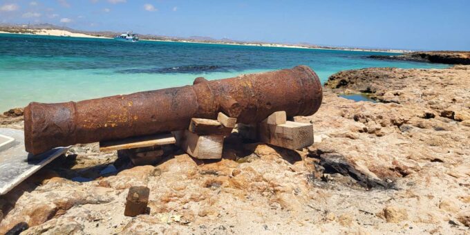 Boa Vista: Motoryacht Trip With Fishing, Snorkeling, Beach BBQ - Booking and Reservation
