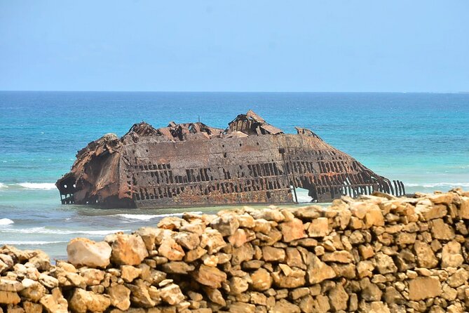 Boa Vista Tour: Santa Monica, Shark, Turtle, Desert & Shipwreck - Varandinha Beach Caves
