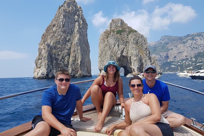 Boat Excursion Capri Island: Small Group From Positano - Ratings and Reviews