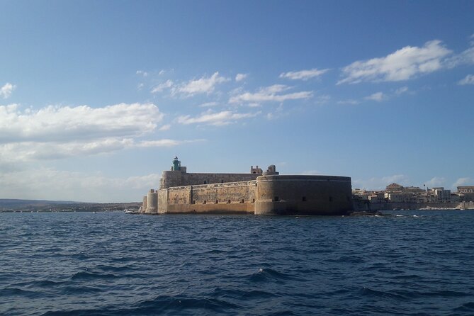 Boat Excursion to Ortigia With Typical Homemade Lunch - Meeting Point Details