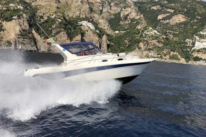 Boat Experience Amalficoast - Marveling at the Li Galli Islets
