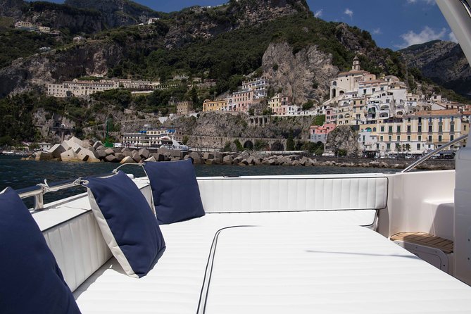 Boat Experience Amalficoast - Comfortable Speedboat and Knowledgeable Skipper