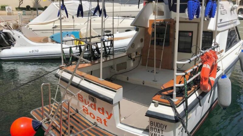 Boat for Scuba Divers. Airplanes and Coral Gardens Dive - WWII Airplane Wrecks