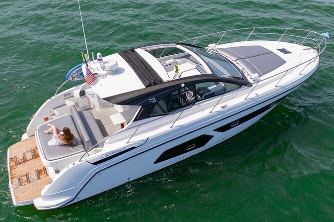 Boat or Yacht Rental in Sag Harbor, The Hamptons, or Monatauk - Vessel Descriptions and Amenities