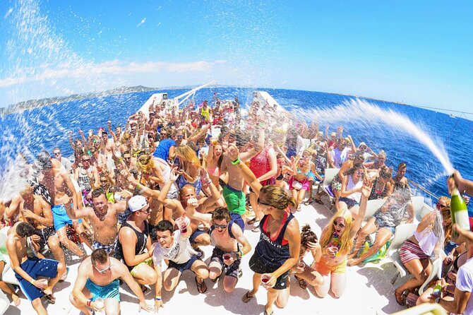 Boat Party for Group From Punta Cana - Maximum Number of Travelers