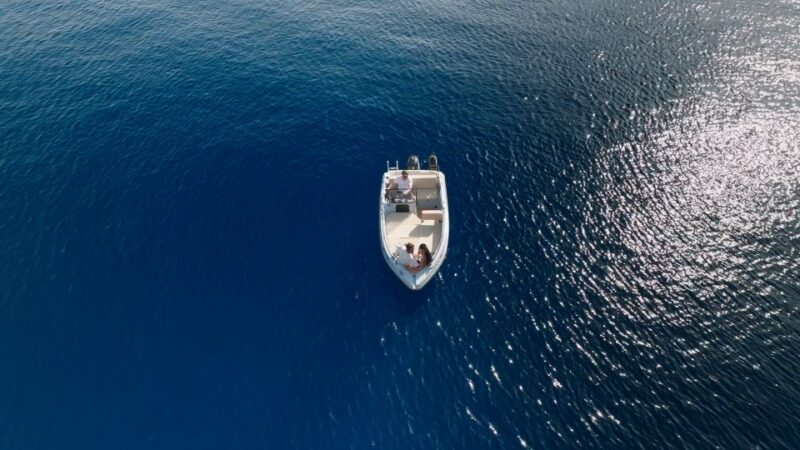 Boat Rental in Santorini-Without License-5 Hours or 10 Hours - Safety Briefing