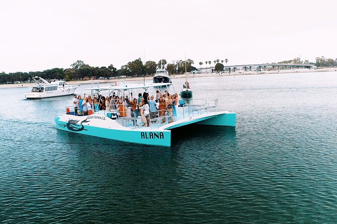 Boat Rental San Diego | Includes Captain, Crew and Bartender! - Key Features
