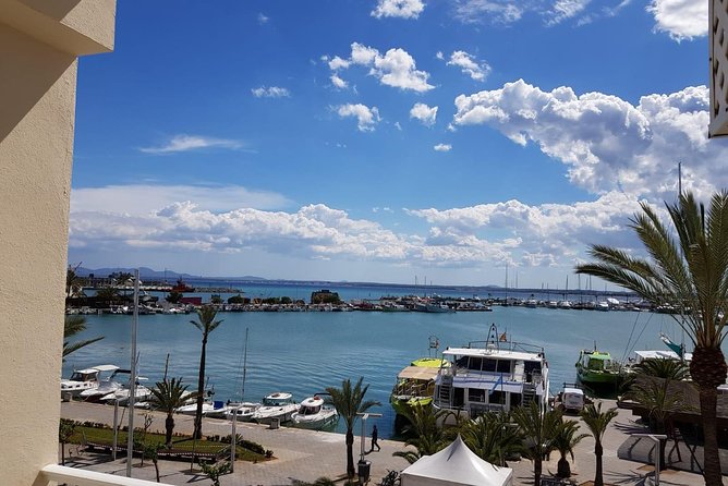 Boat Rental With and Without a License - Pricing and Duration Details