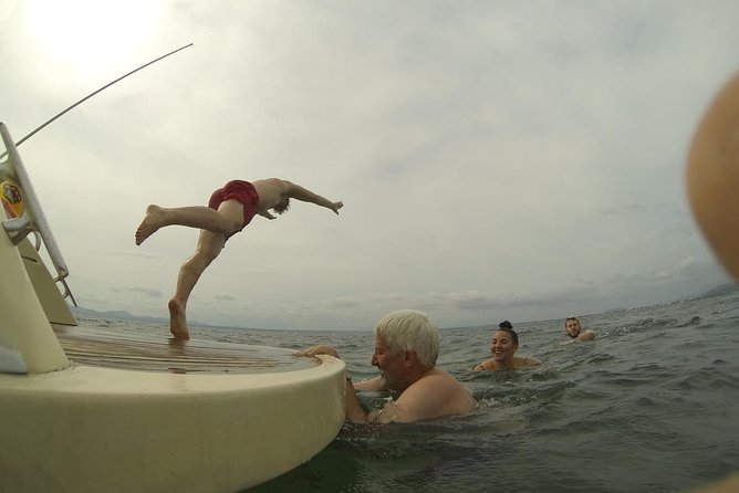 Boat Rental With and Without a License - Booking and Policies