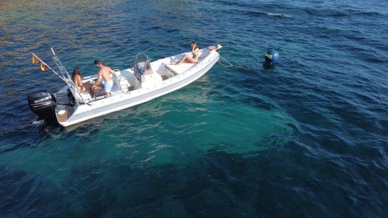 Boat Rental With License - Service and Amenities