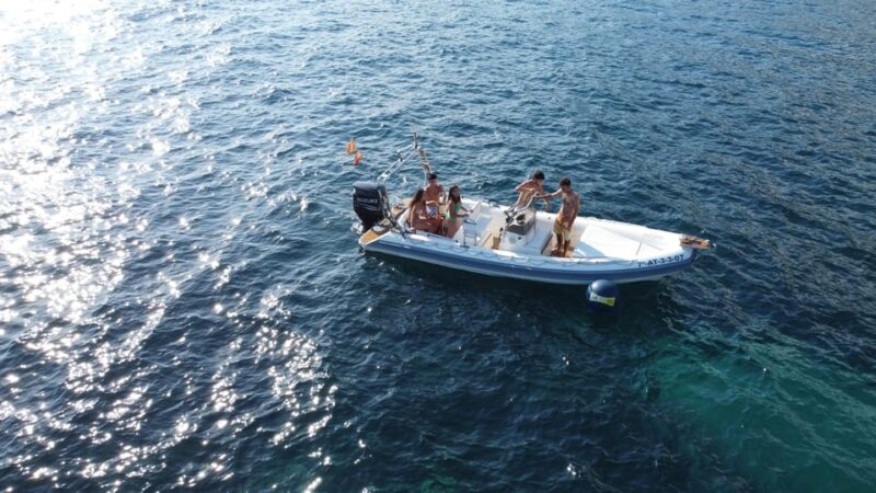 Boat Rental With License - Participant Restrictions