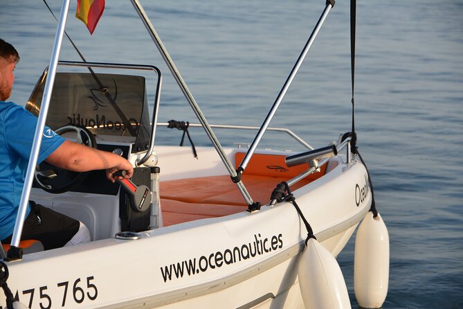 Boat Rental Without a License in Malaga - Pricing and Booking Details