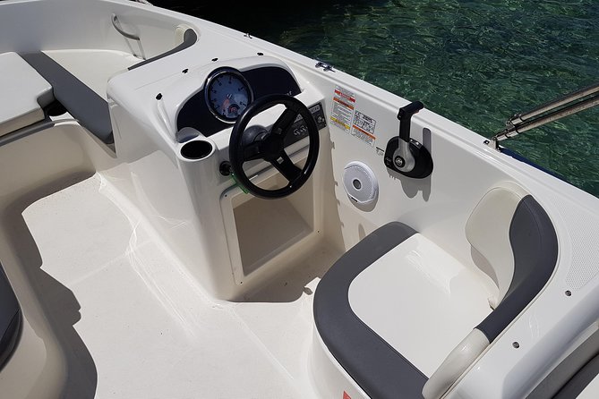 Boat Rental Without License - B540 Gaia (5p) - Can Pastilla - Accessibility and Services