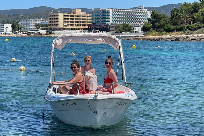 Boat Rental Without License Full Day (8hs) - Boat Features and Amenities