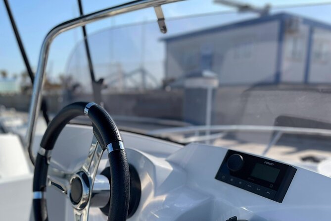 Boat Rental Without License in La Marina De Valencia - Location and Meeting Point