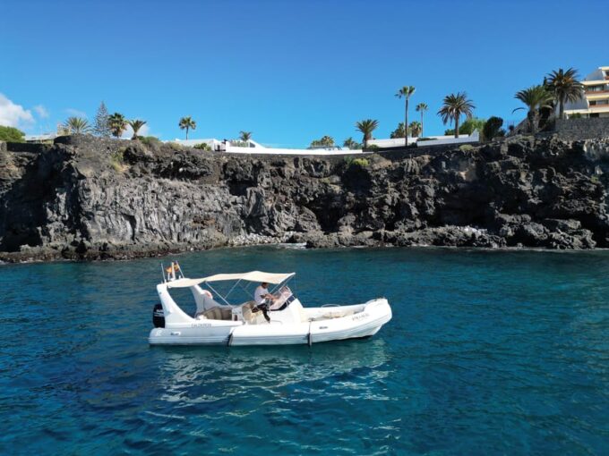 Boat Snorkeling Tour With Drinks and Snacks - Included Amenities