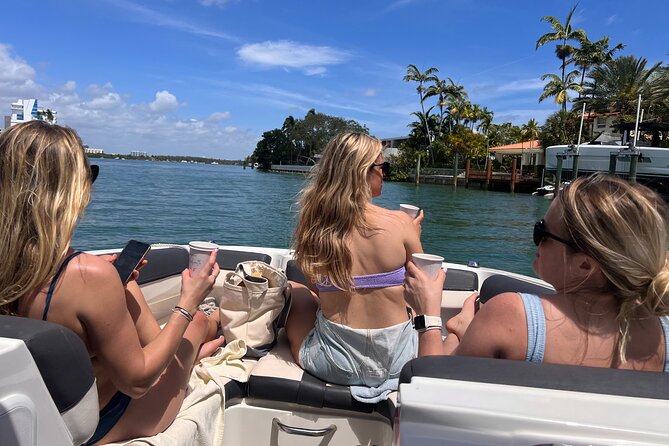 Boat Tour Adventure in Miami: Celeb Homes, Snorkeling Fun & More! - Snorkeling Adventure