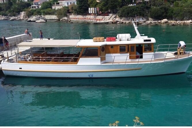 Boat Tour at Delfina Hvar - Included Features