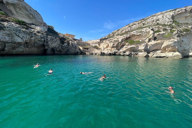 Boat Tour at Devils Saddle: 4 Swim Stops, Snorkeling & Prosecco - Participant Requirements