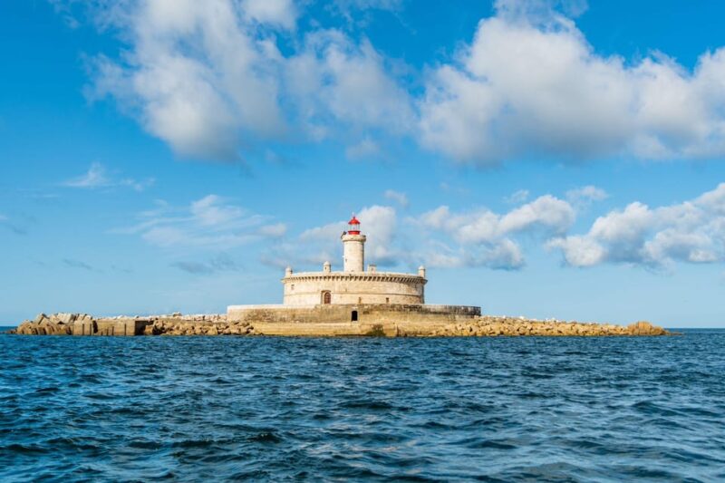 Boat Tour: Charming Cascais Coast to Lisbon Lighthouse - Highlights of the Tour