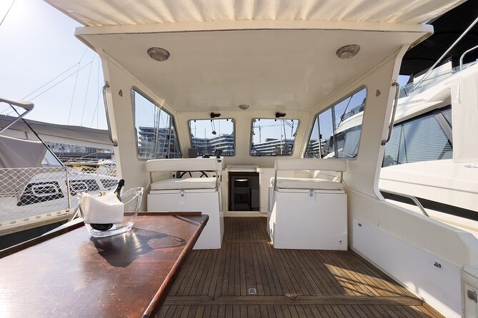 Boat Tour for 2 Hours in Barcelona - Booking Confirmation