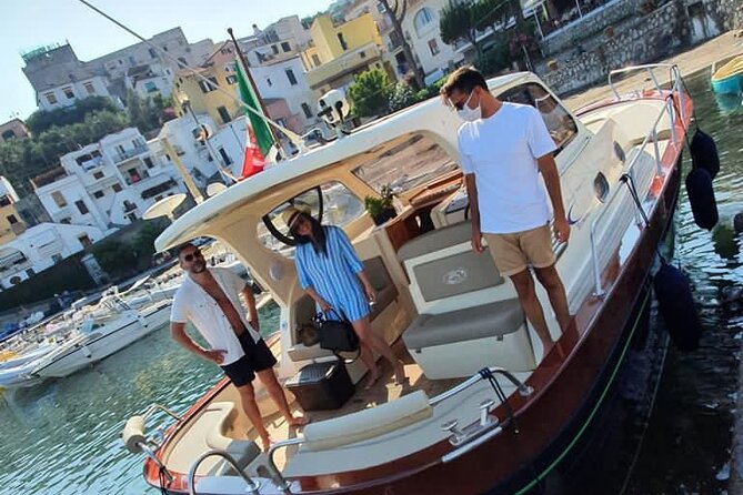 Boat Tour in Capri - Meeting Point and Start Time