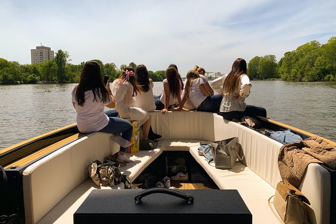 Boat Tour in Frankfurt for up to 12 Guests - What to Bring