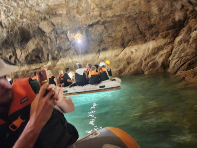 Boat Tour in the Lake, Inside the Cave ... - Scenic Drive