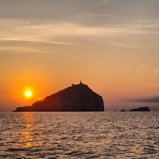 Boat Tour: La Spezia, Porto Venere, 5TERRE With Aperitif - Highlights