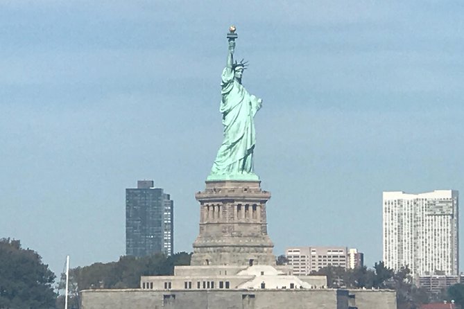Boat Tour NYC Skyline, Statue of Liberty, Private Yacht Tour - Additional Tour Details