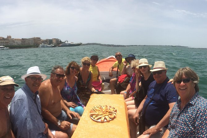 Boat Tour of Ortigia Island and Sea Caves - Meeting Point