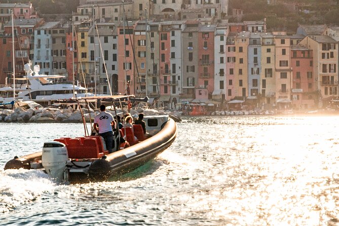 Boat Tour of the 3 Islands & Portovenere - Amenities and Accessibility