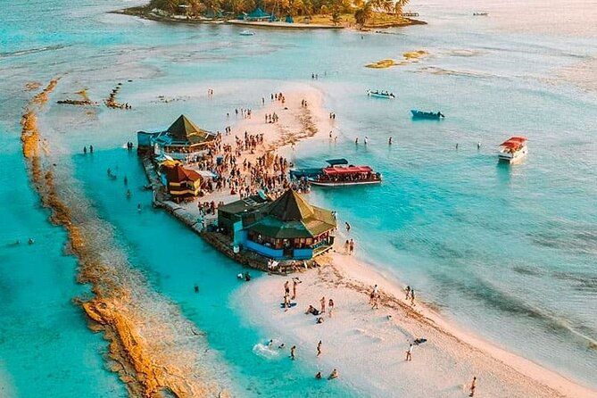 Boat Tour to Johnny Cay & Aquarium in San Andres Island - Exploring El Acuario