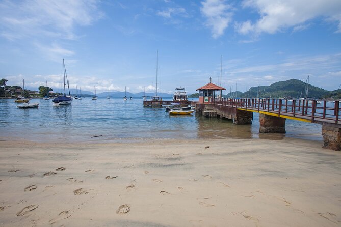 Boat Tour to the Beaches of Angra Dos Reis - Lagoa Azul Exploration