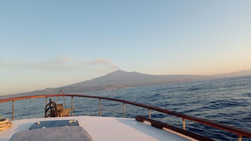 BOAT TOUR WITH APERITIF ON BOARD IN THE CYCLOPS ISLANDS - Tour Highlights
