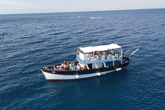 Boat Tour With Lunch on Board to Discover Procida - Highlights of Exploring Procida
