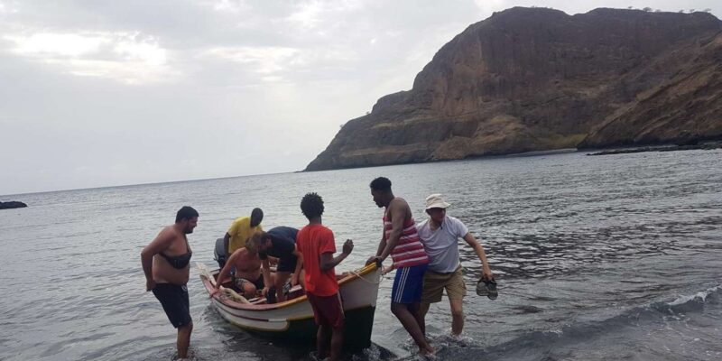 Boat Tours - Aguas Belas Cave - Ribeira Da Barca - Accessibility and Pickup