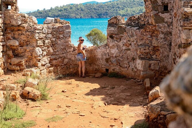 Boat Trip, Cleopatra Island From Marmaris W/Lunch and Soft Drinks - Boat Trip Experience