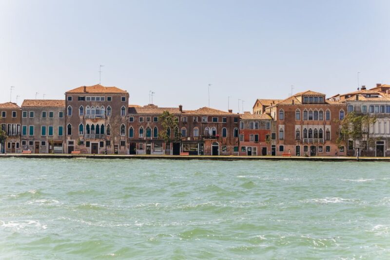 Boat Trip: Glimpse of Murano, Torcello & Burano Islands - The Colorful Streets of Burano