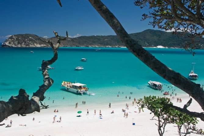 Boat Trip in Arraial Do Cabo by Arraial Viagens - Included Amenities