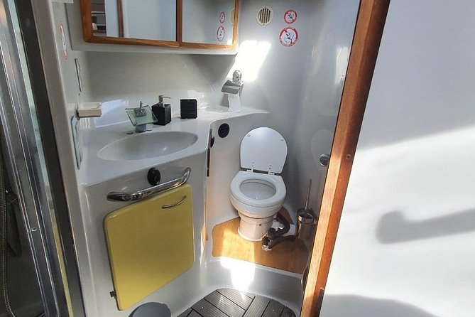Boat Trip in Fuengirola, Dolphin Watching and Drinks - Yacht Ride Experience