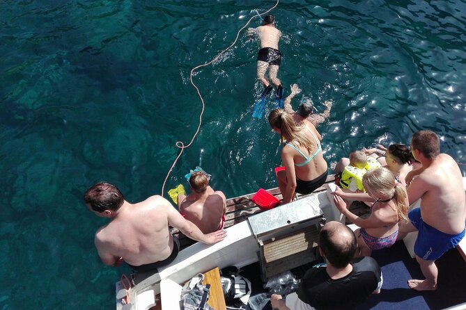 Boat Trip Isola Bella With Snorkeling - Host Response