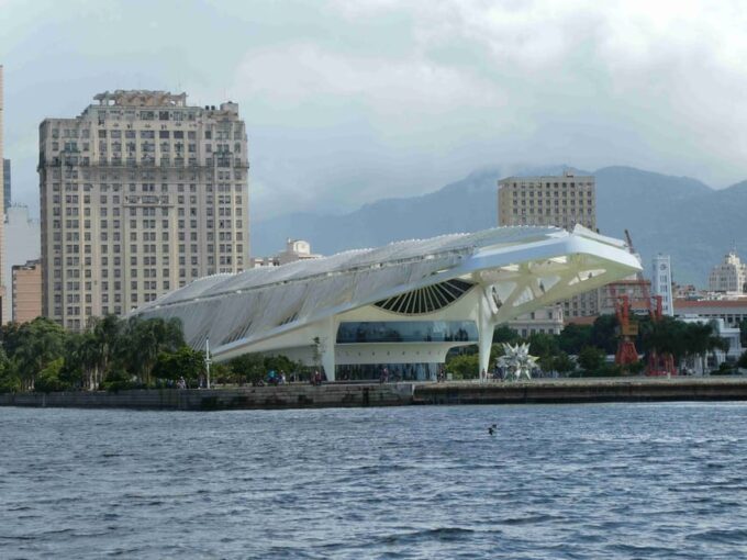 Boat Trip to Guanabara Bay and Visit to Paquetá Island - Tour Guide Languages
