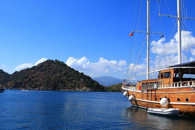 Boat Trip With Lunch Around Kusadasi Peninsula - Accessibility and Participation