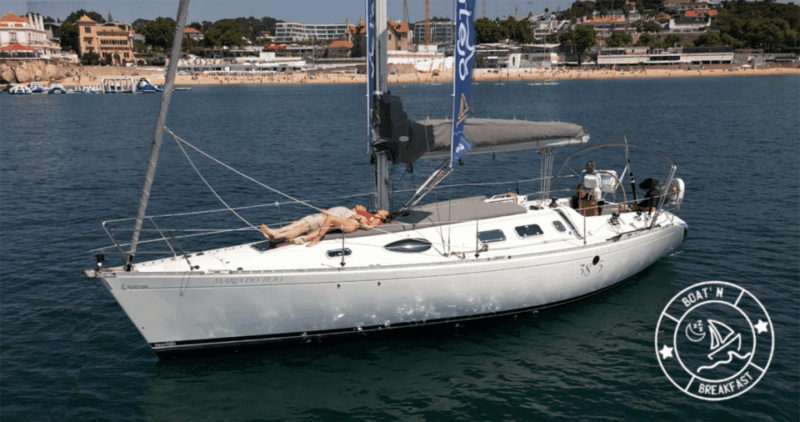 Boat'n Breakfast Private Sailing Tour - Experience Highlights