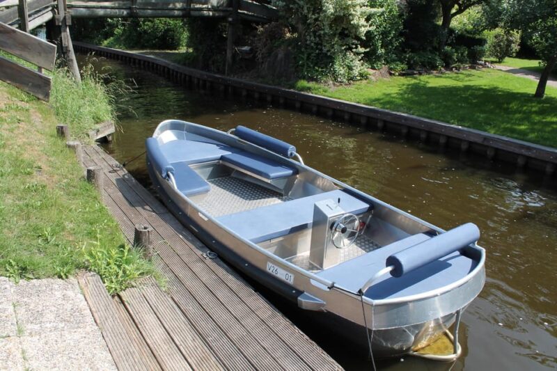 Boatrental 2 Hours 8 Person With Steeringwheel and Cushions - Booking and Cancellation