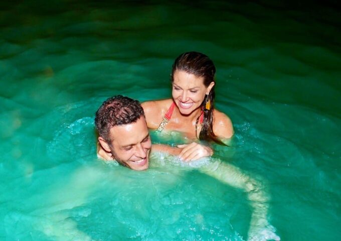 Bob Marley, Dunn's River Falls and Luminous Lagoon Tour - Mausoleum Tribute